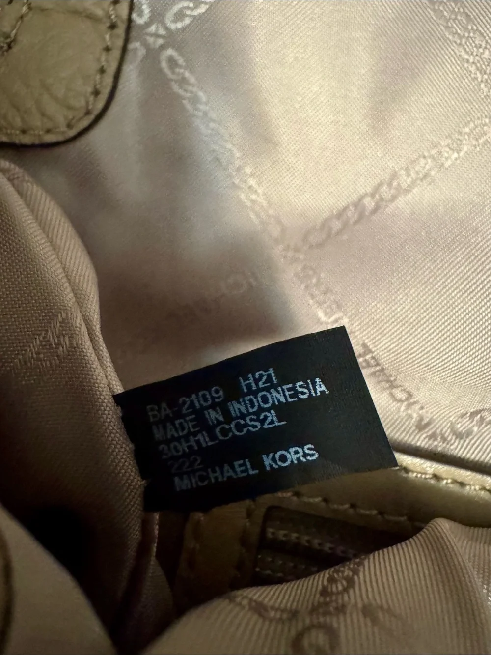 Michael Kors classic michael