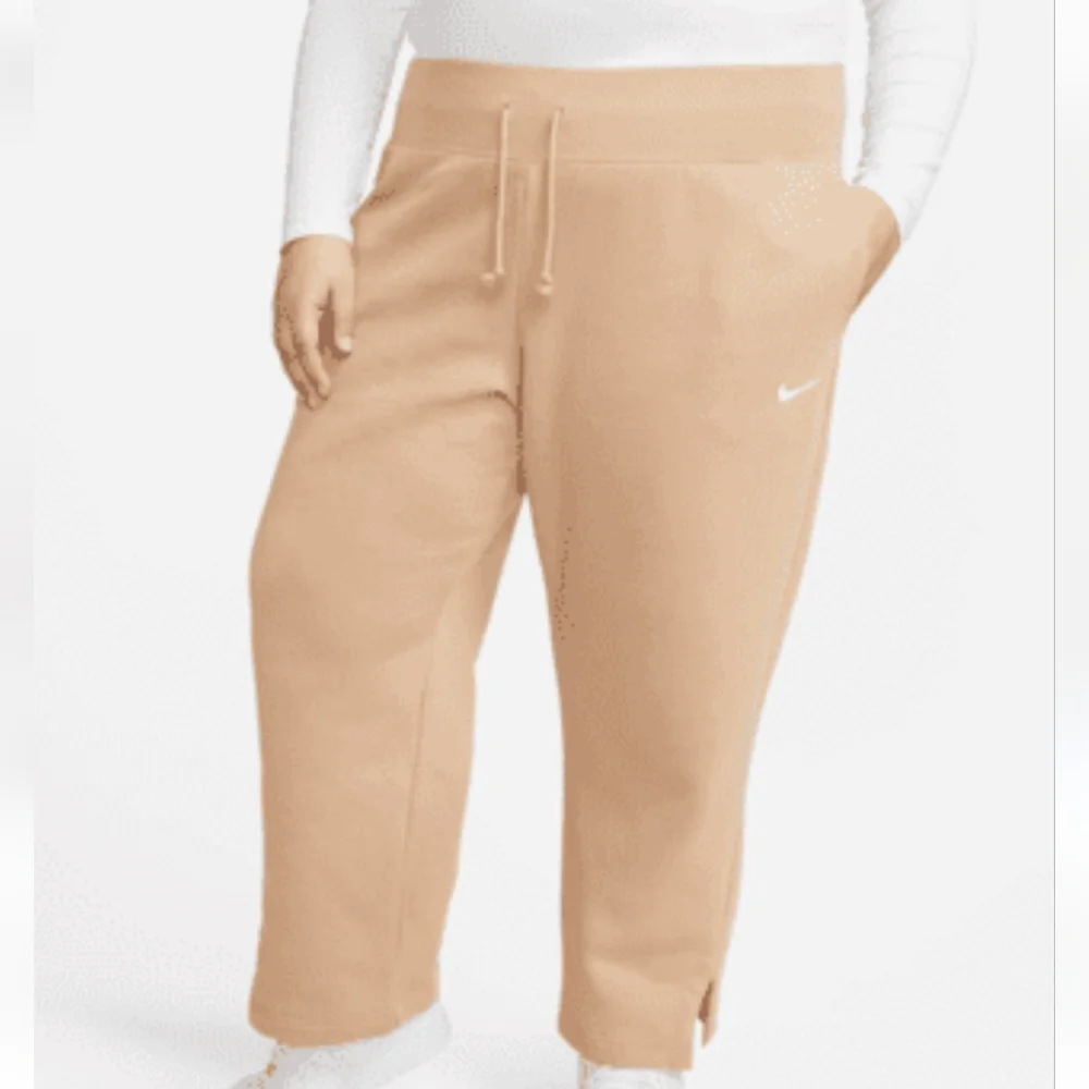 Nike sportswear phoenix