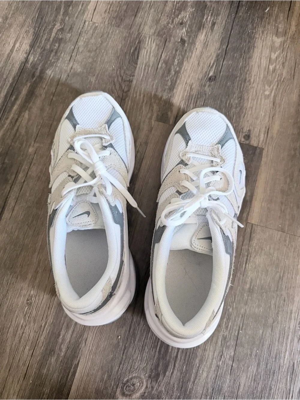 Nike White and Gray Lightweight Mesh Runner Sneakers