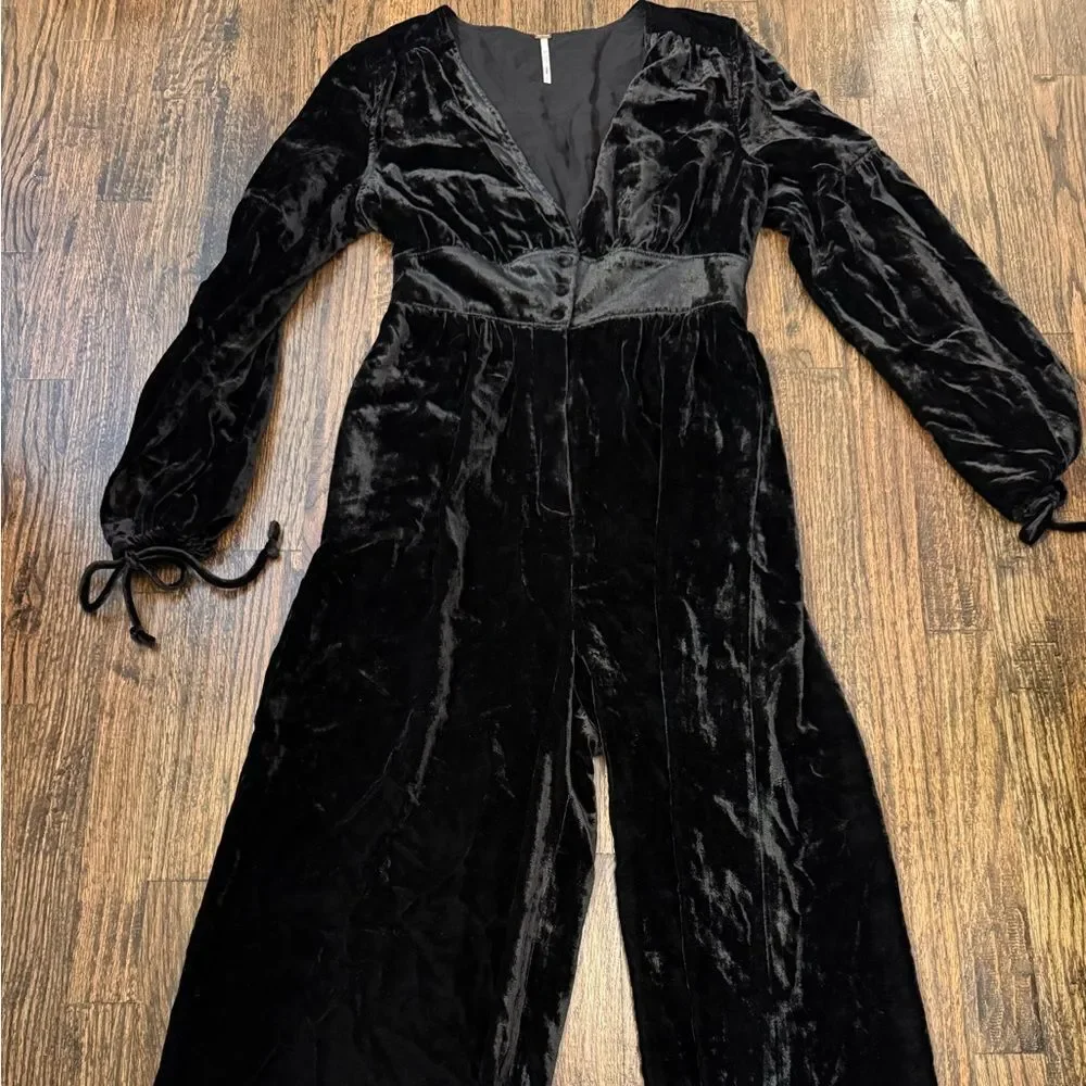 Free People Black True Lovin Velvet Jumpsuit SS6