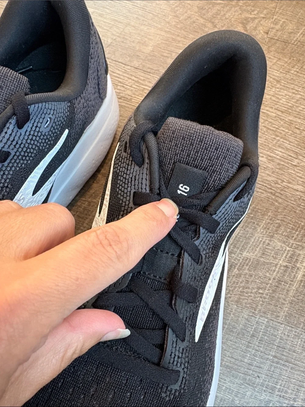 Brooks ghost 16