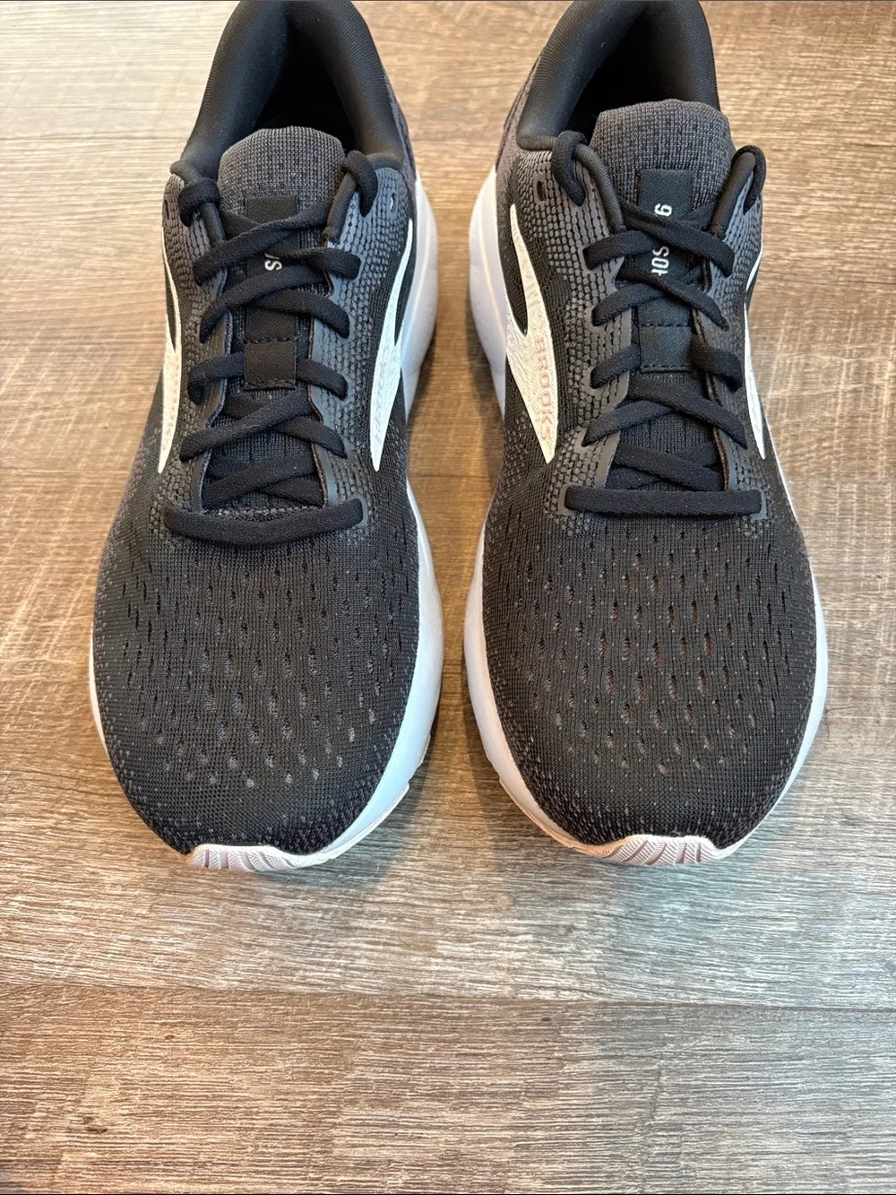 Brooks ghost 16