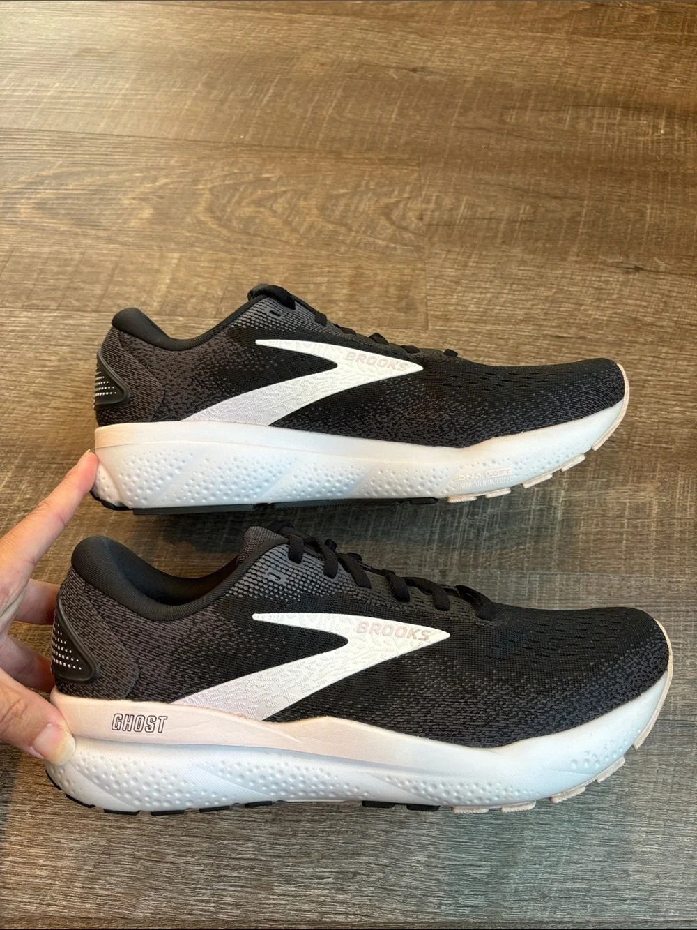 Brooks ghost 16