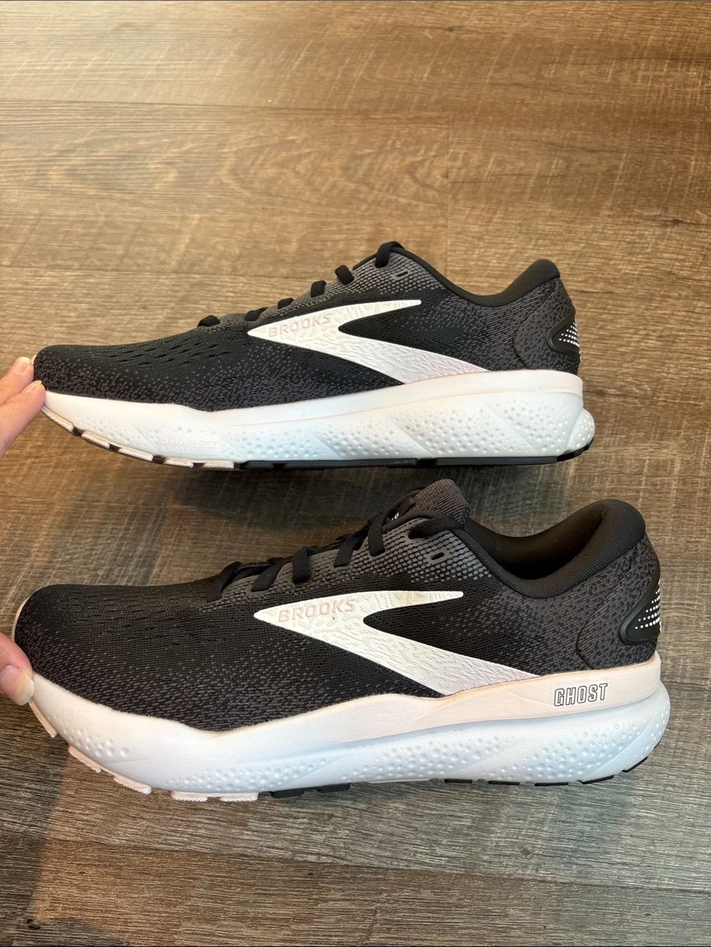Brooks ghost 16