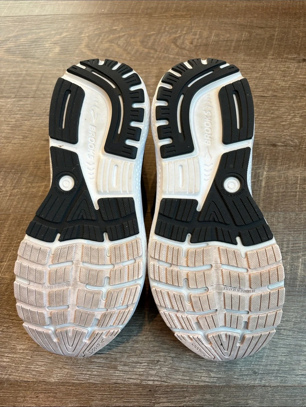 Brooks ghost 16