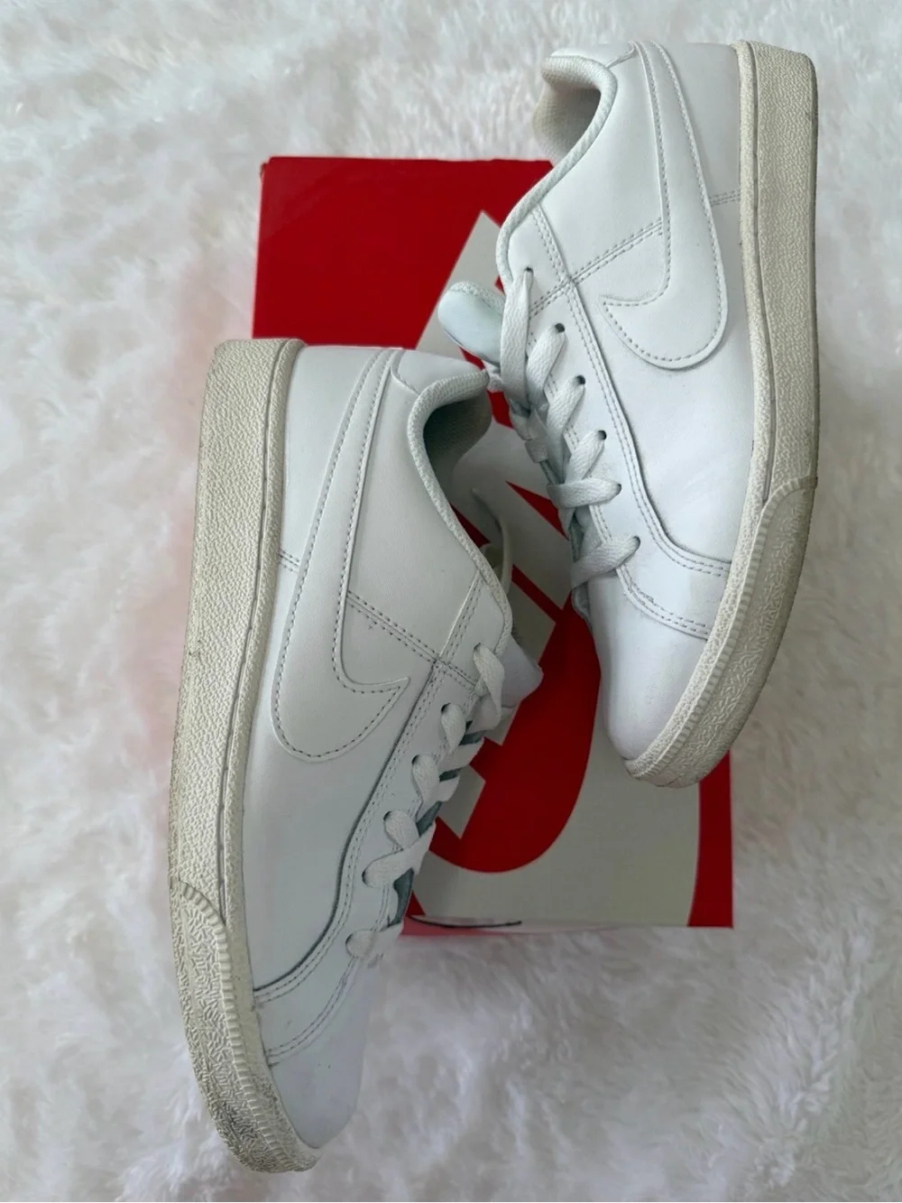 Nike worn handful