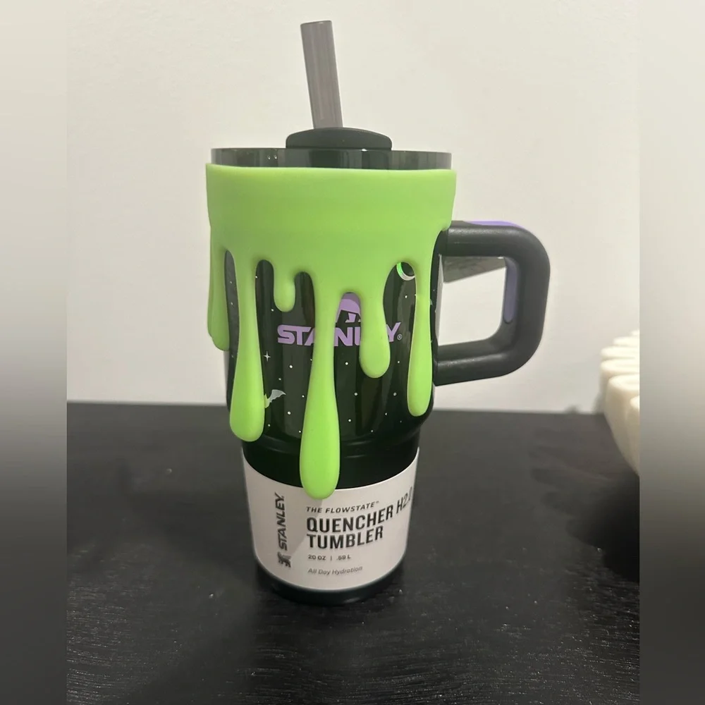 Halloween Glow in the dark Green Drip Tumbler Sleeve for 40oz