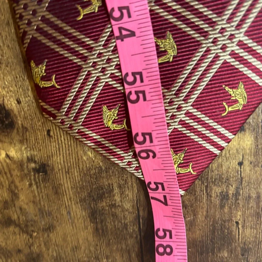 Tommy Bahama questions leave