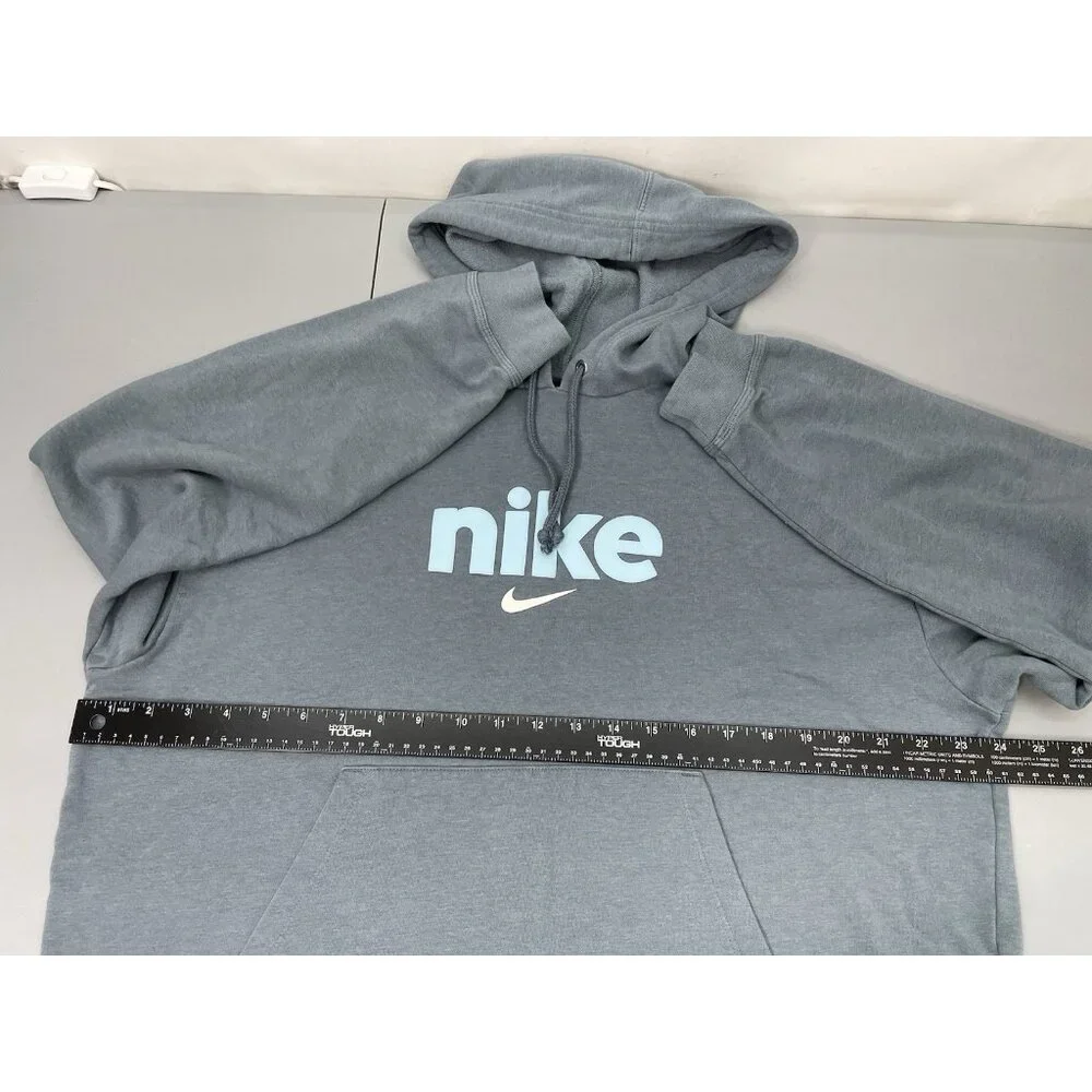 Nike sportswear varsity