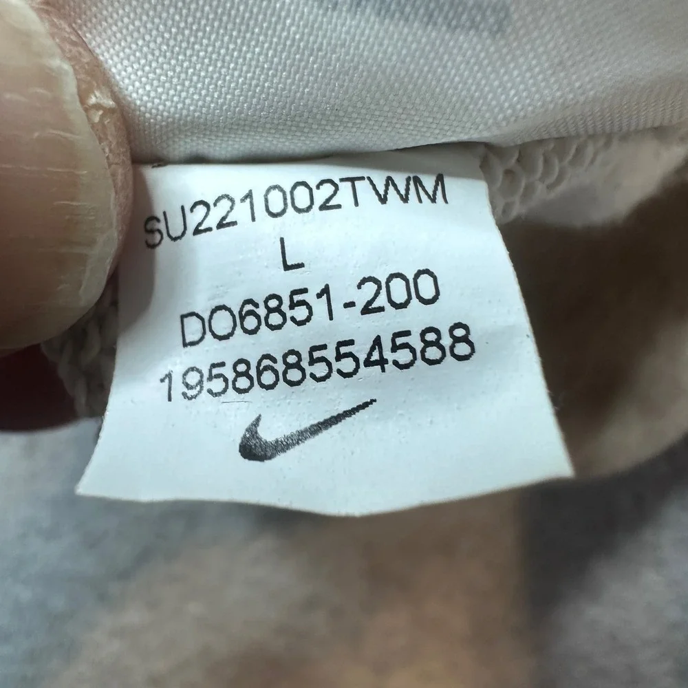 Nike making logo