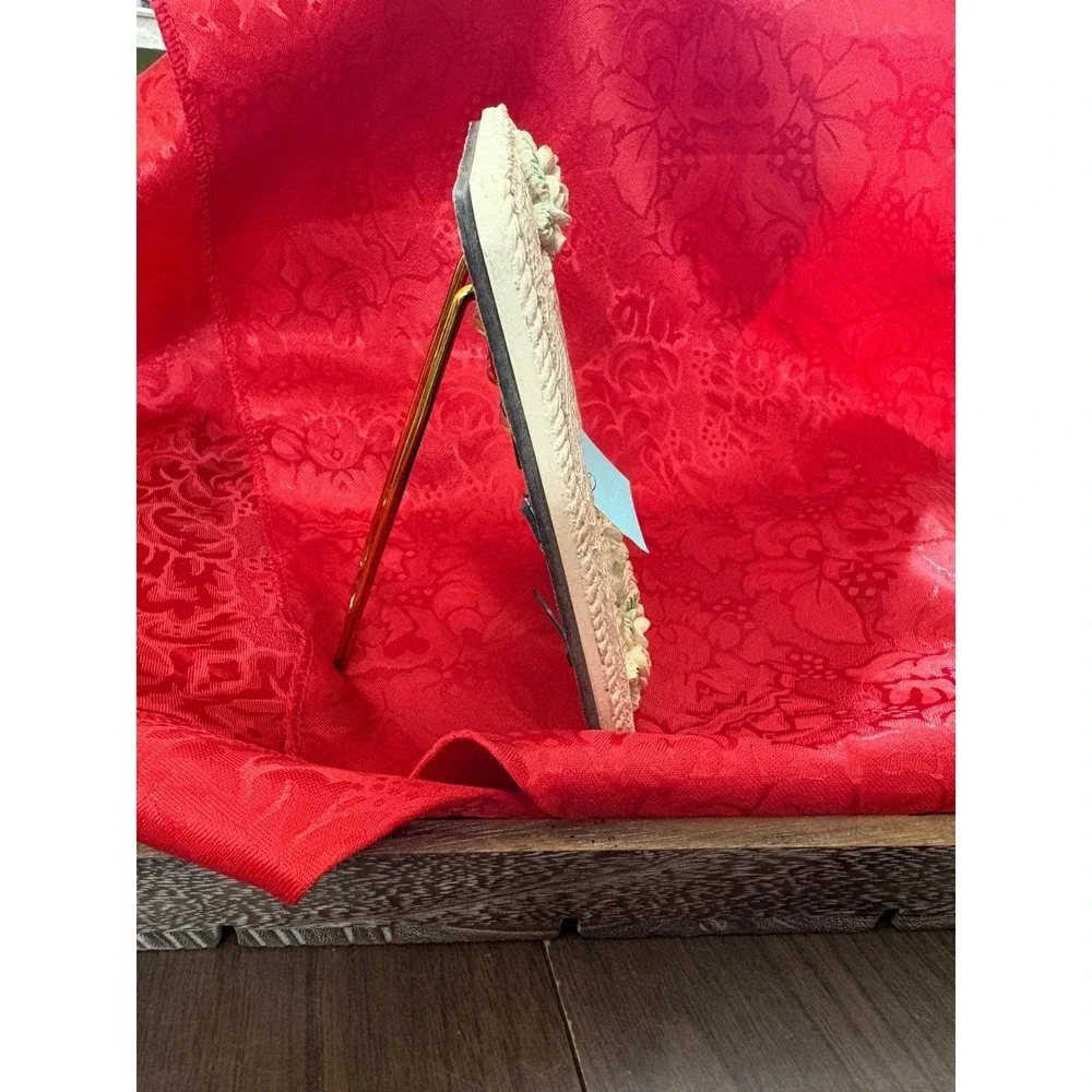 Russ Berrie into faux sale