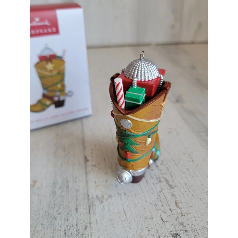 Hallmark Silver Bells Silver Spurs cowboy boot‎ ornament Xmas