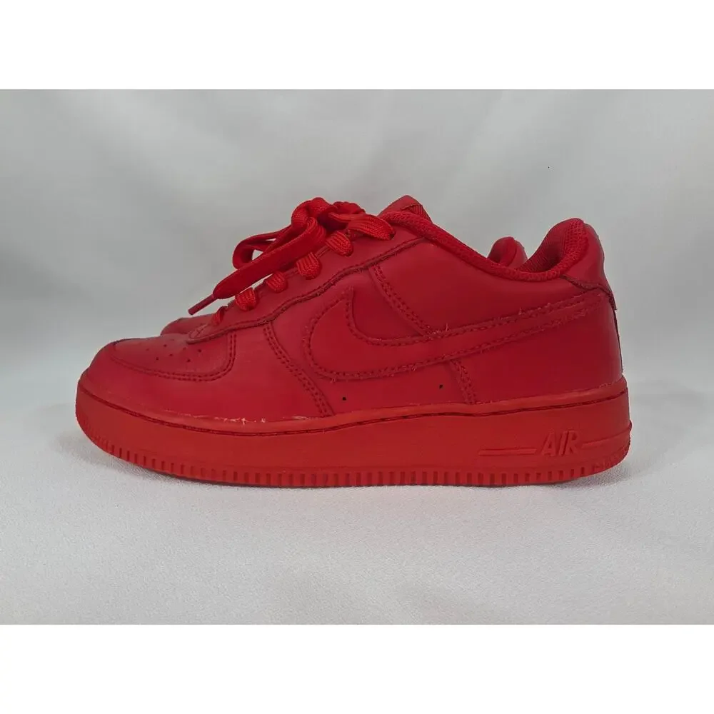 Nike bold monochrome