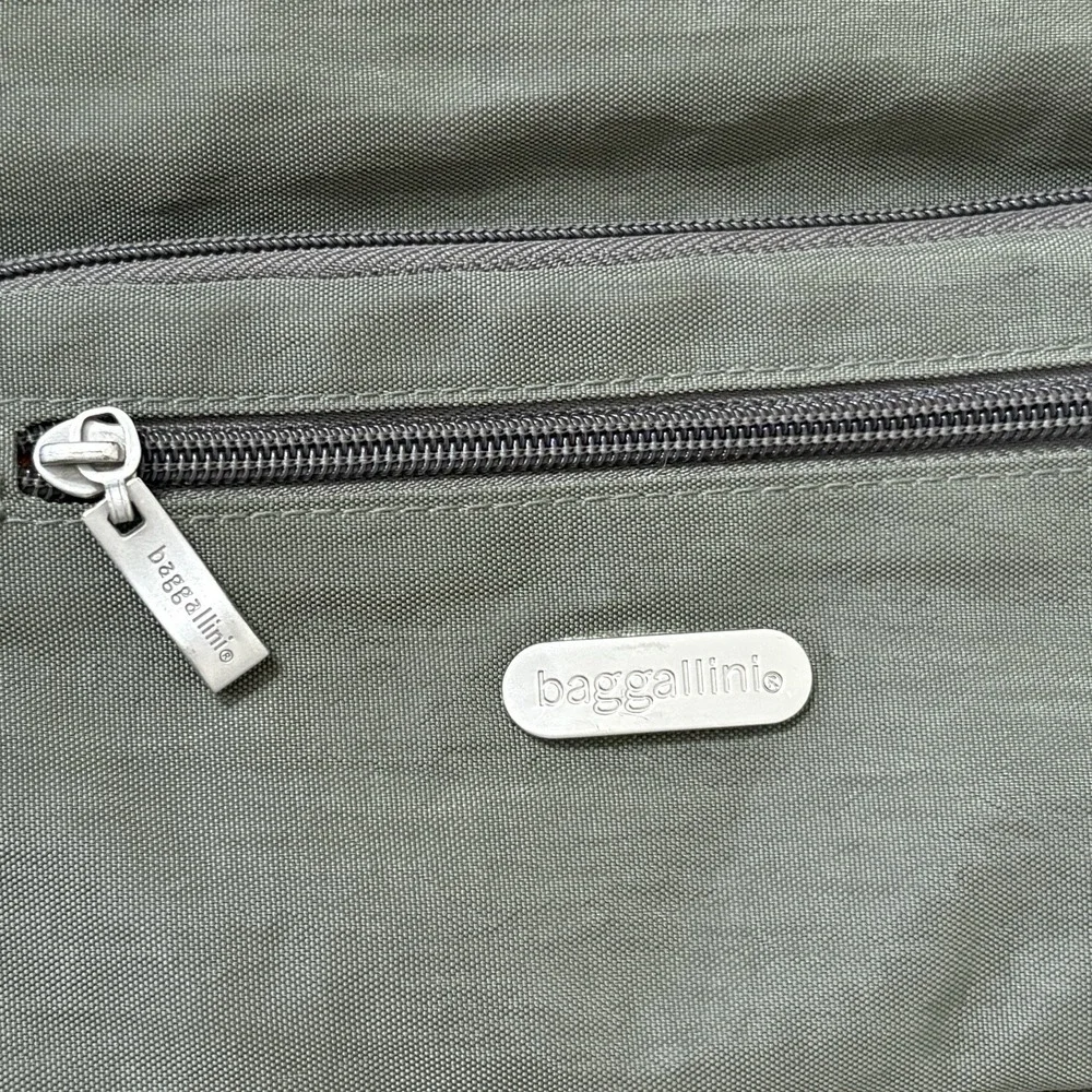Baggallini original everyday