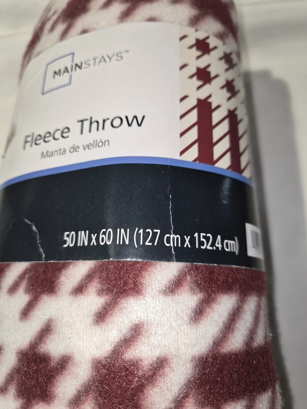 Mainstays Burgundy and White Fleece Throw Blanket