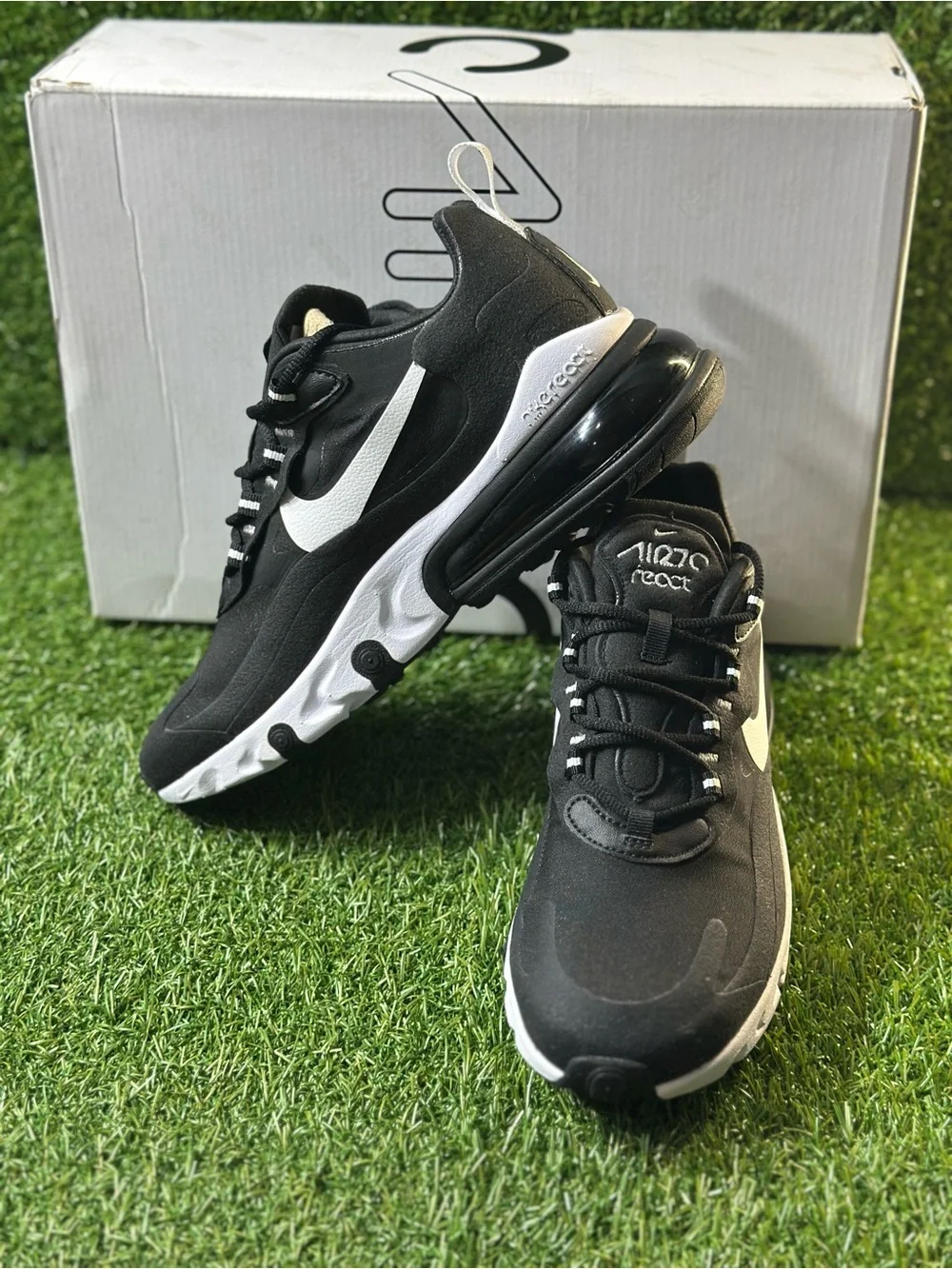 NIKE WOMENS AIR MAX 270 REACT , SIZE 7.5 WOMENS, BRAND NEW