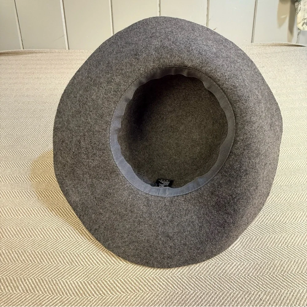 D&Y 100% wool