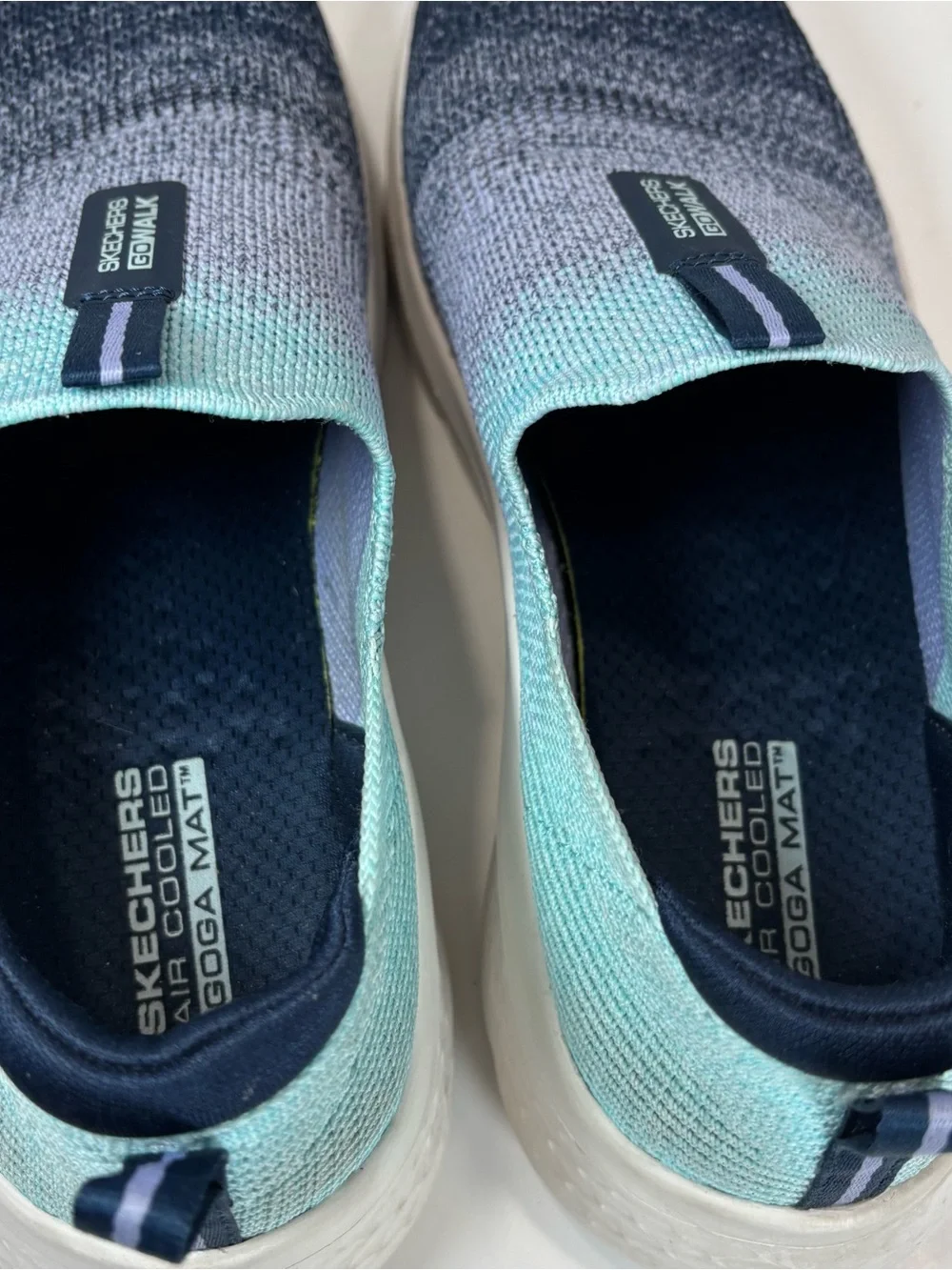Skechers breathable knit