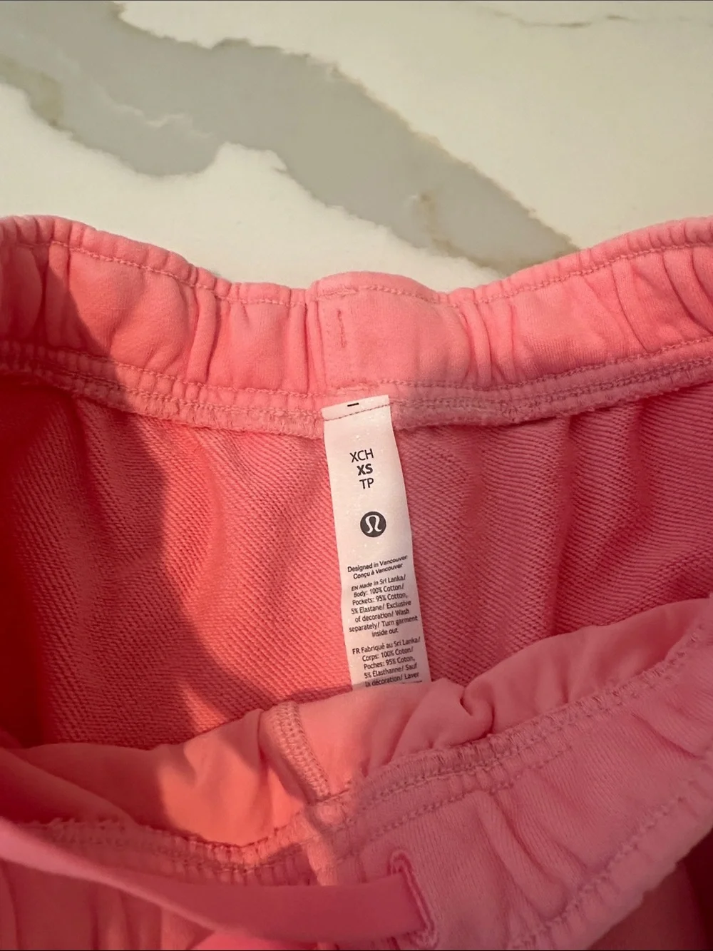 lululemon athletica smoke free