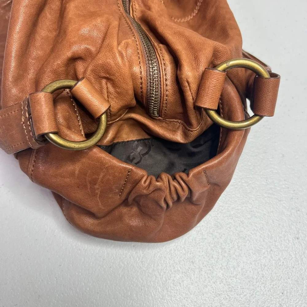 Ugg Australia Leather Hobo Shoulder Handbag Scrunchy Slouchy Cognac Brown