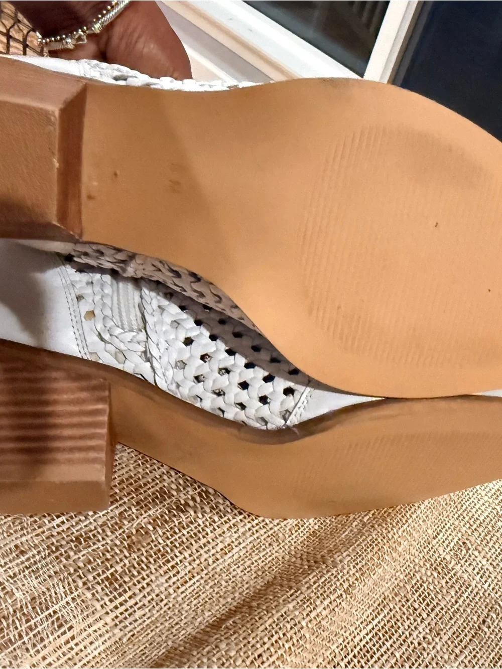 Coconuts by Matisse woven leather