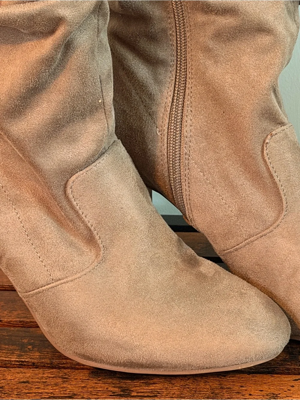 Kelly & Katie soft suede