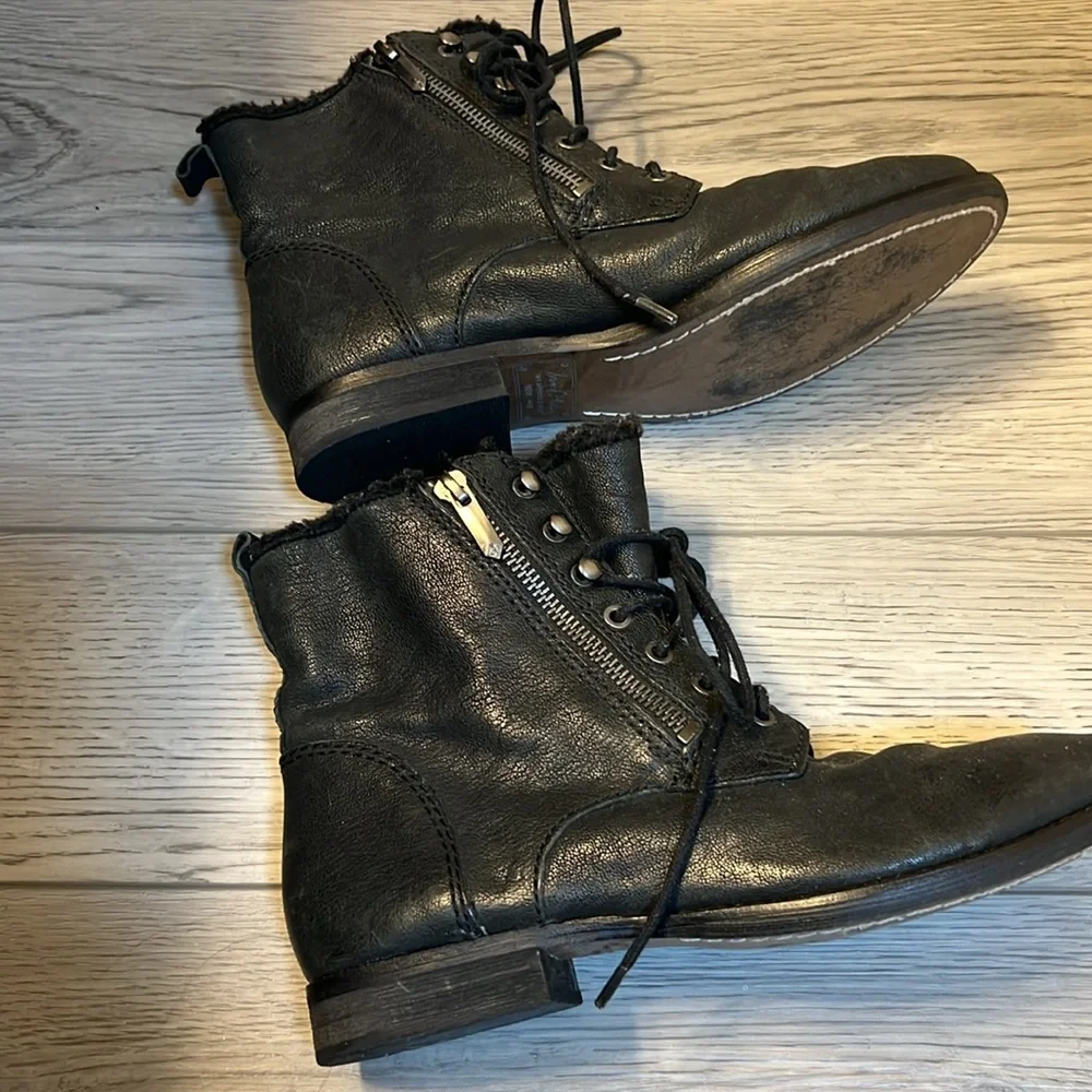 Sam Edelman New York Black Boots-Size 7
