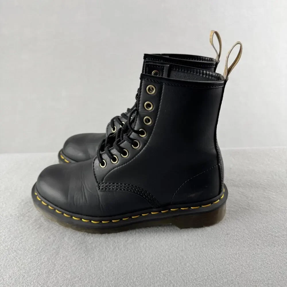 Dr Martens Boots Womens Size 7 Black Leather Lace Up Combat Air Cushion Ankle