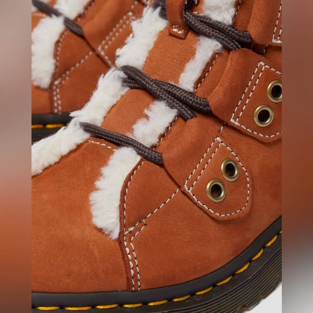 NWOB Dr. Martens 1460 Lace to Toe Fur Lined Buttersoft Sienna Lace Up Boot 8