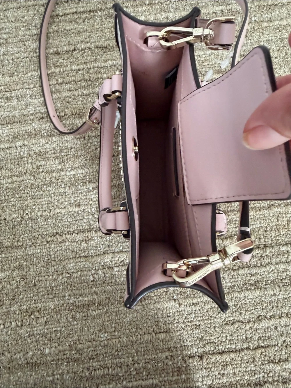 kate spade accent over feminine