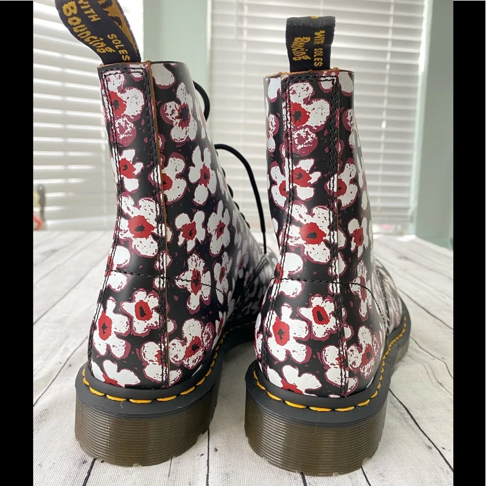 Dr. Martens red black base