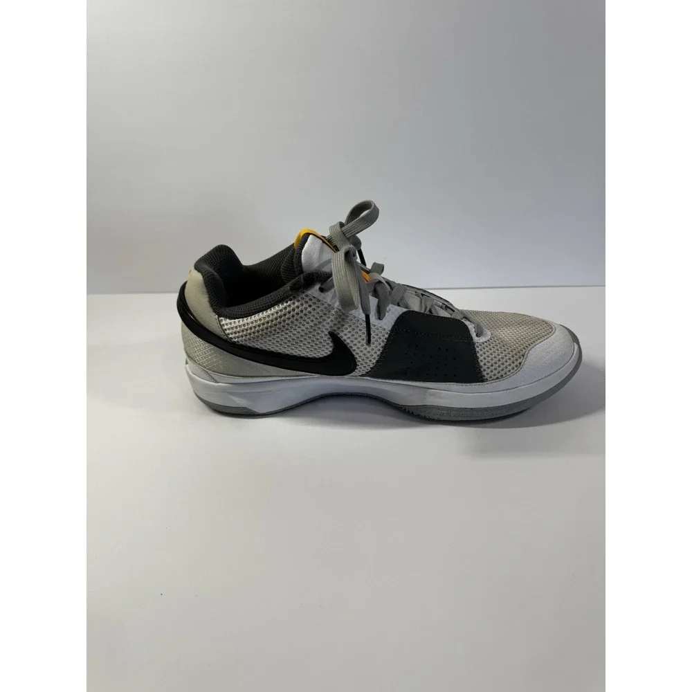 Nike see photos