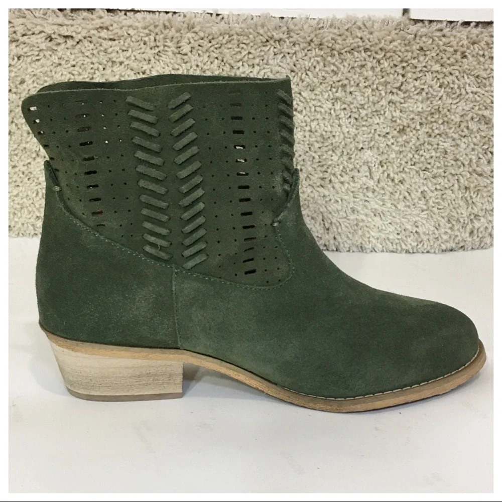 N/A creek perforated