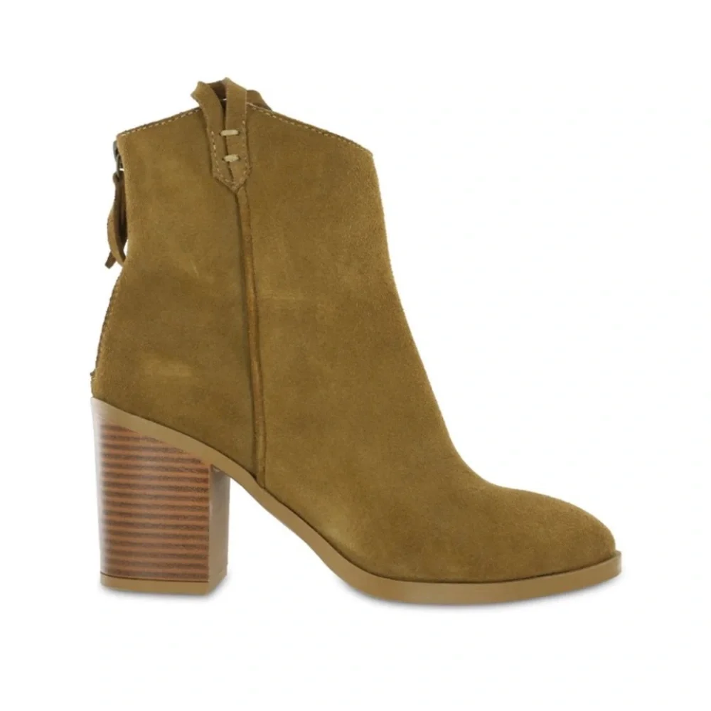 N/A ankle chic these