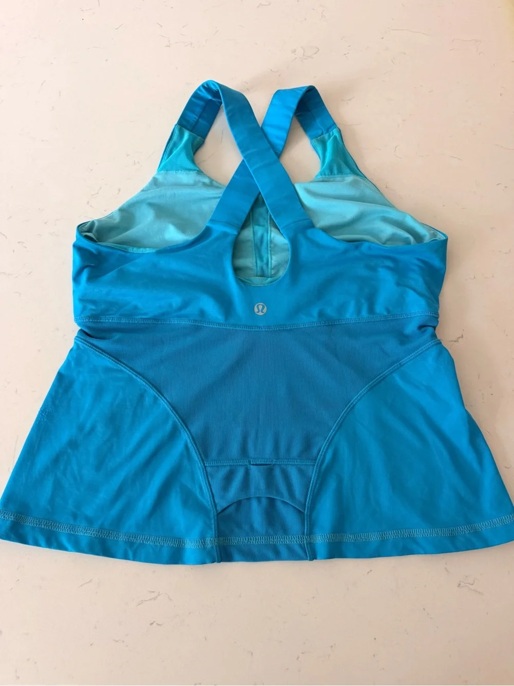 lululemon athletica sleek cross