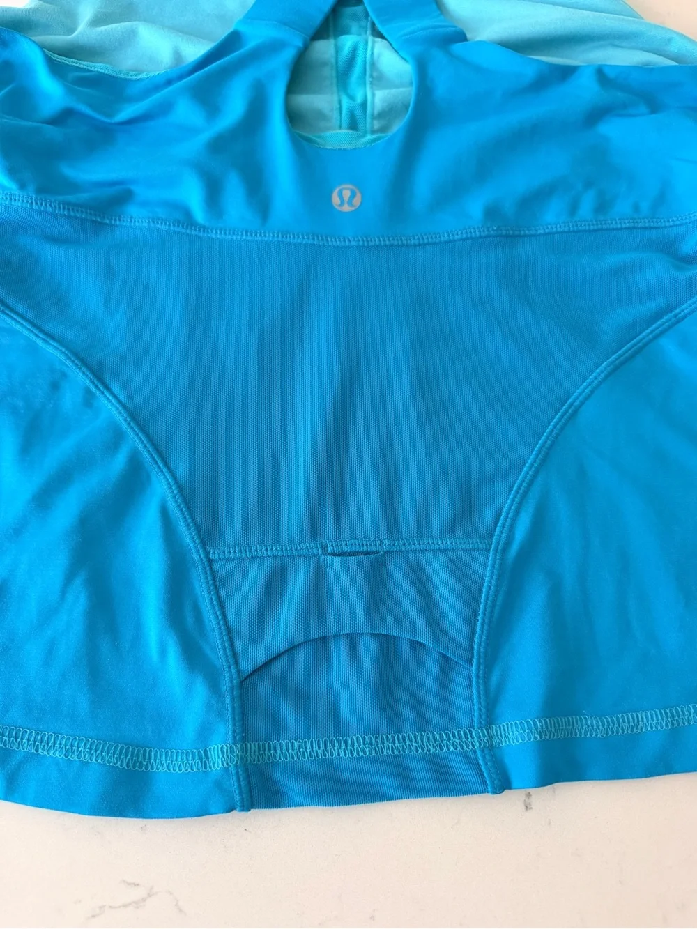 lululemon athletica sleek cross