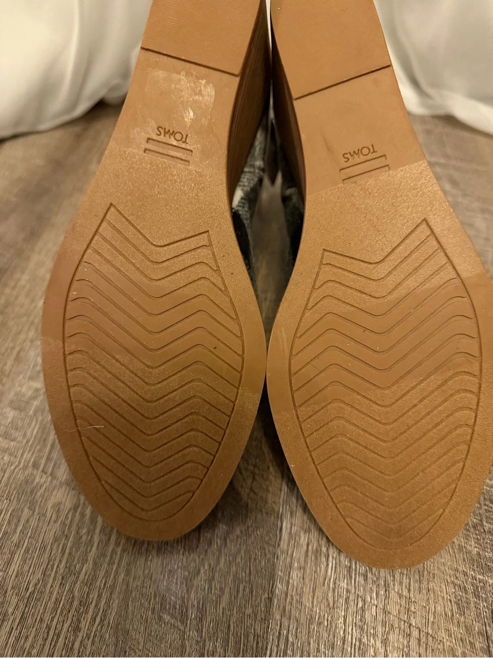 NWT TOMS Plaid Wedge Ankle Booties – Size 7