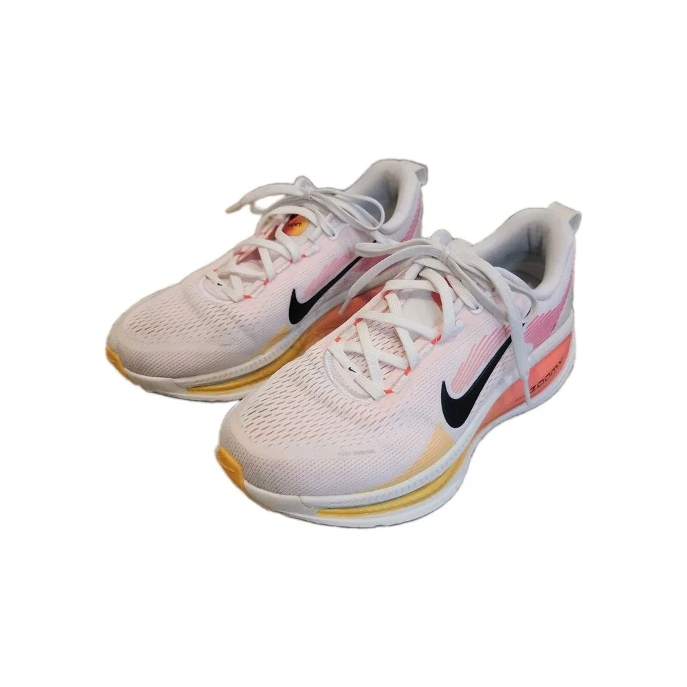 Nike Women's Vomero 18 HM6804-100 White Running Shoes Size 10 B Sneaker