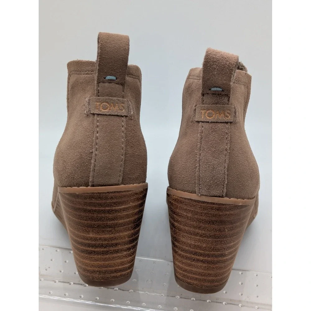 Toms pre owned