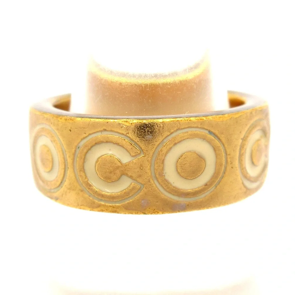 Chanel Coco Ring Gold Cream