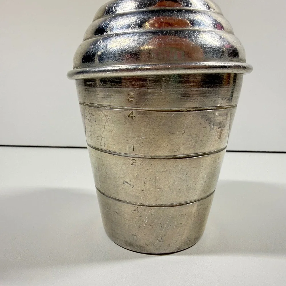 Mirro vintage aluminum