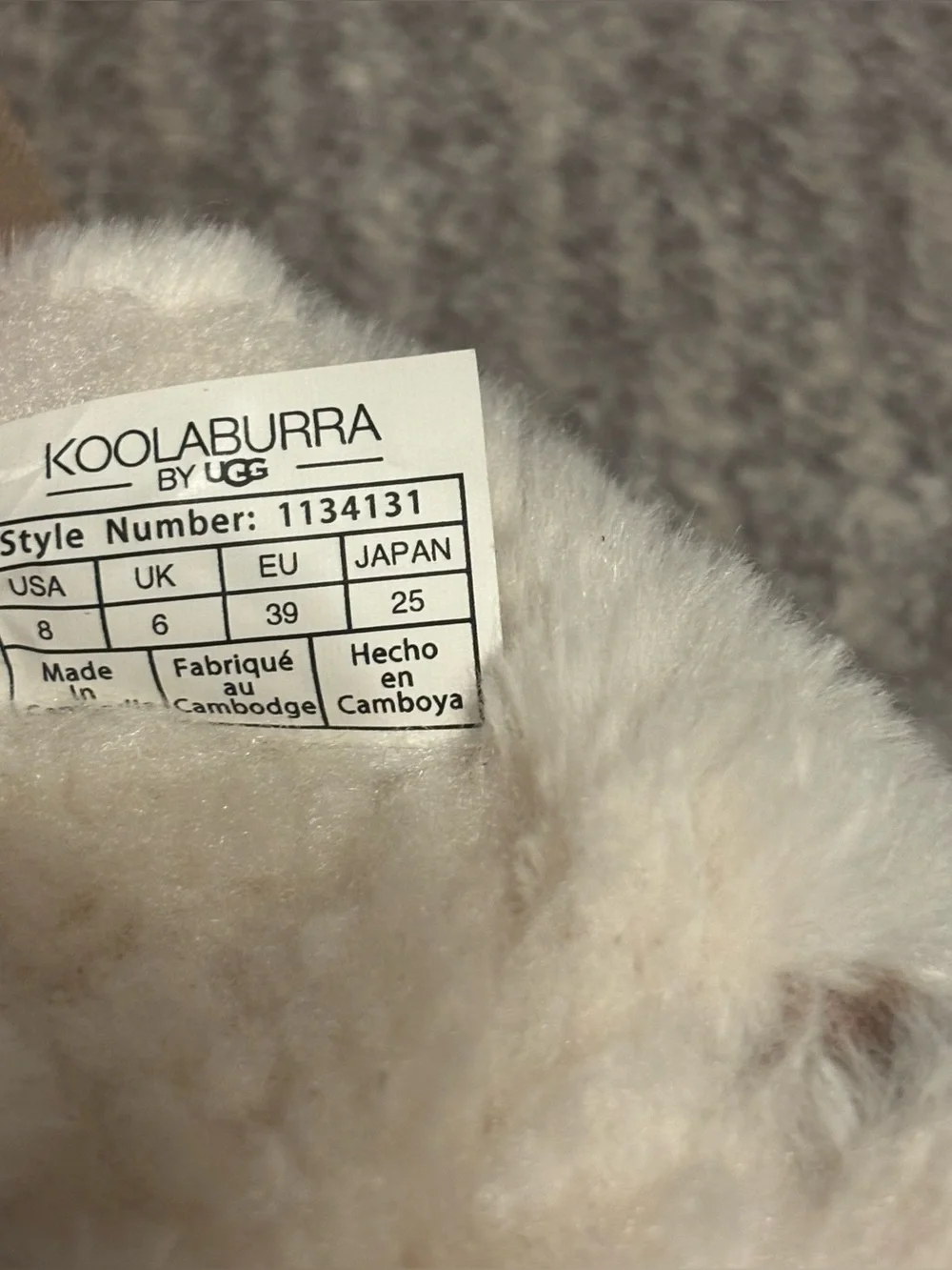 New Koolaburra by UGG Women's Aubrei Mini Boot Size 8