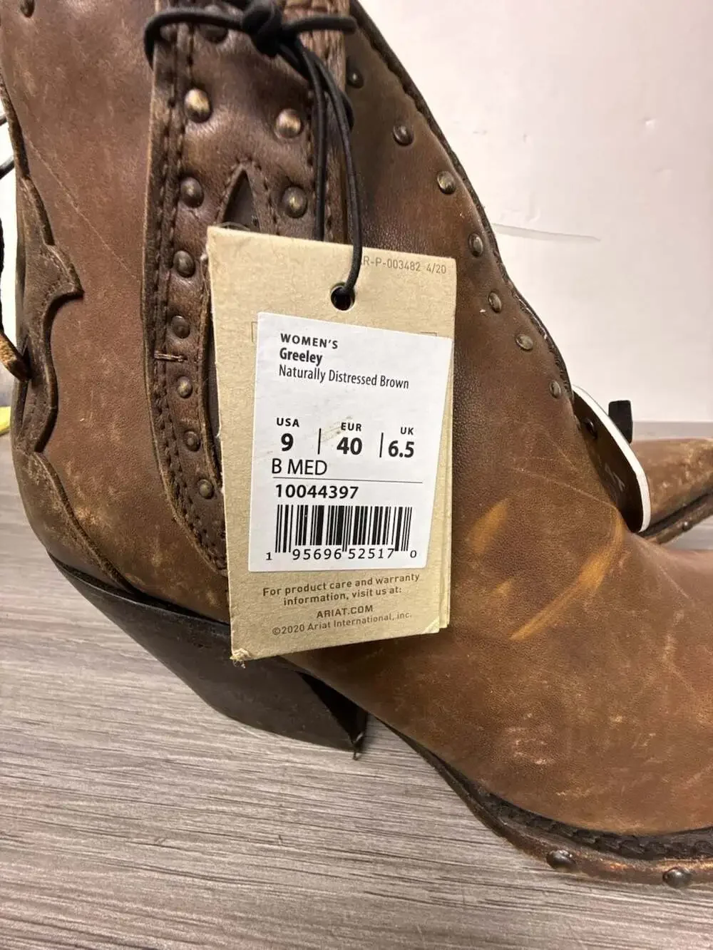 Ariat Women's Greeley Naturally Distressed Brown Western Ankle Bootie Sz 9