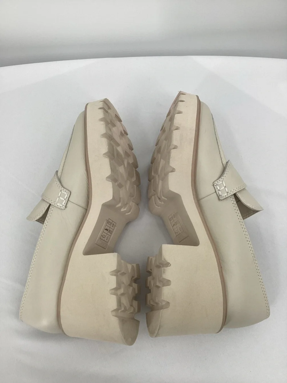 Dolce Vita elegant cream