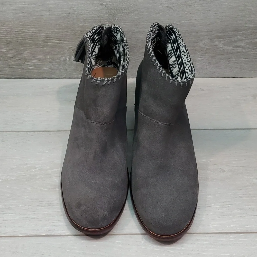 Toms Women Leila Castlerock Zip Tarssel Comfort Ankle Heels Booties shoes 9.5