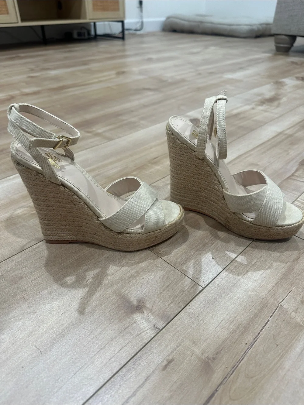 Victorias Secret cute wedges