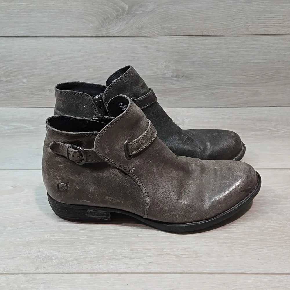 Born Women Jem  Distressed Leather Moto Ankle Boots shoes sz 7M