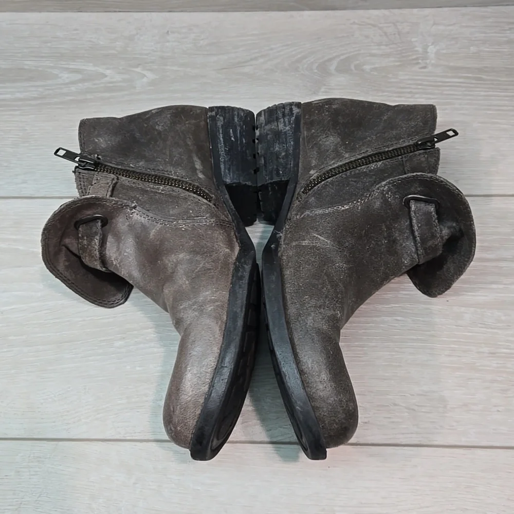 Born Women Jem  Distressed Leather Moto Ankle Boots shoes sz 7M