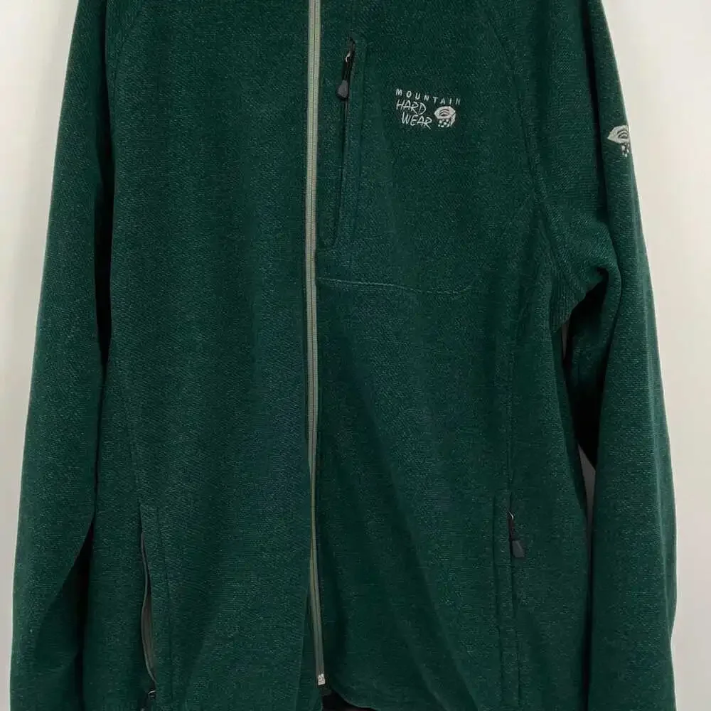 Mountain Hardwear cozy warmth