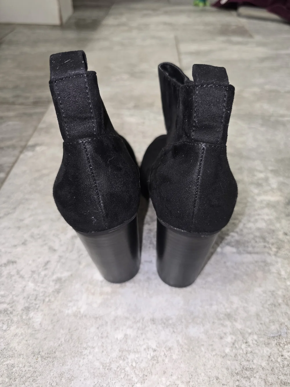 Forever 21 Black Suede Ankle Booties with Block Heel